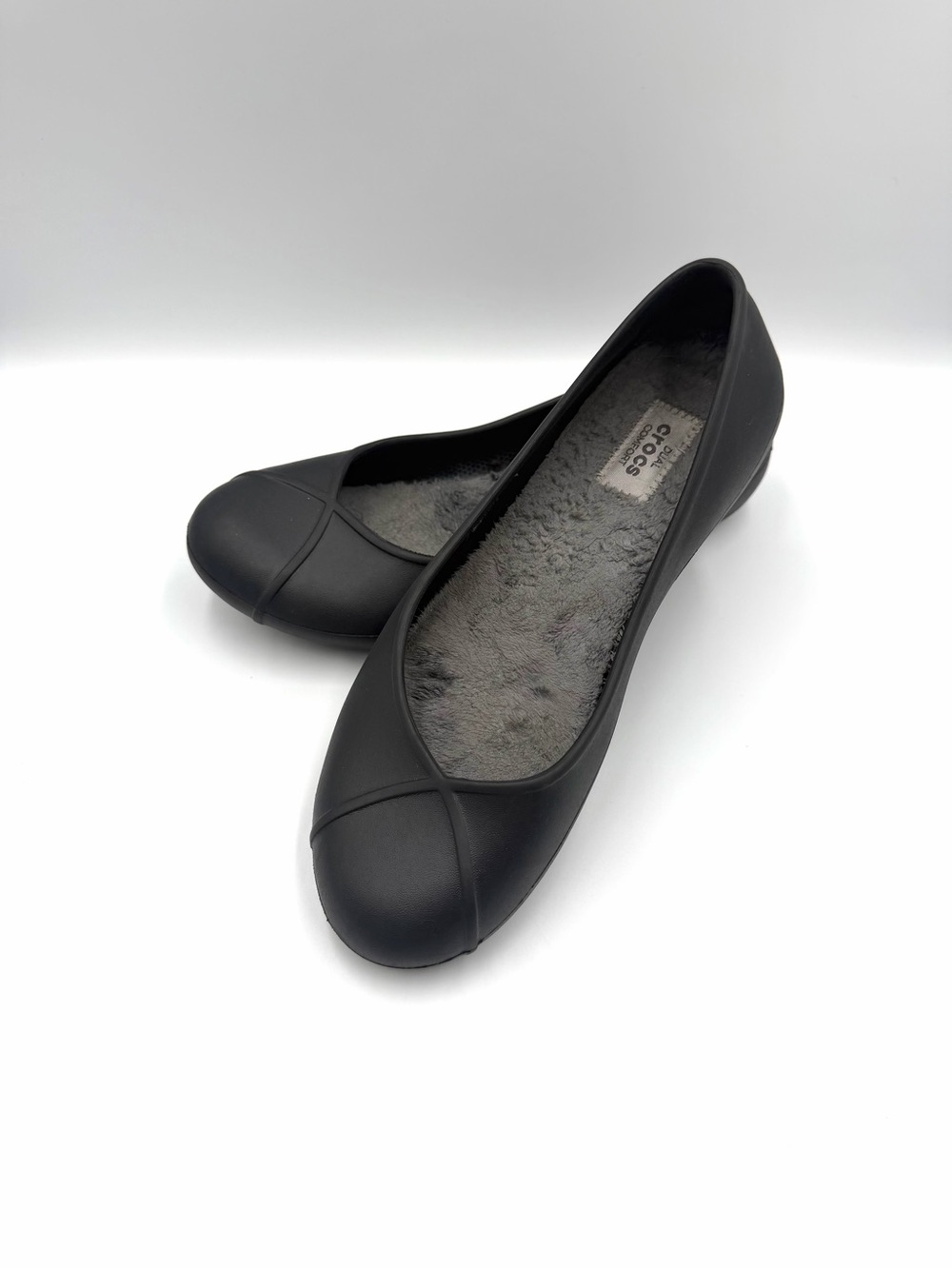 Crocs Olivia II Lined Ballet Flats Women’s 8 Black Faux Fur
